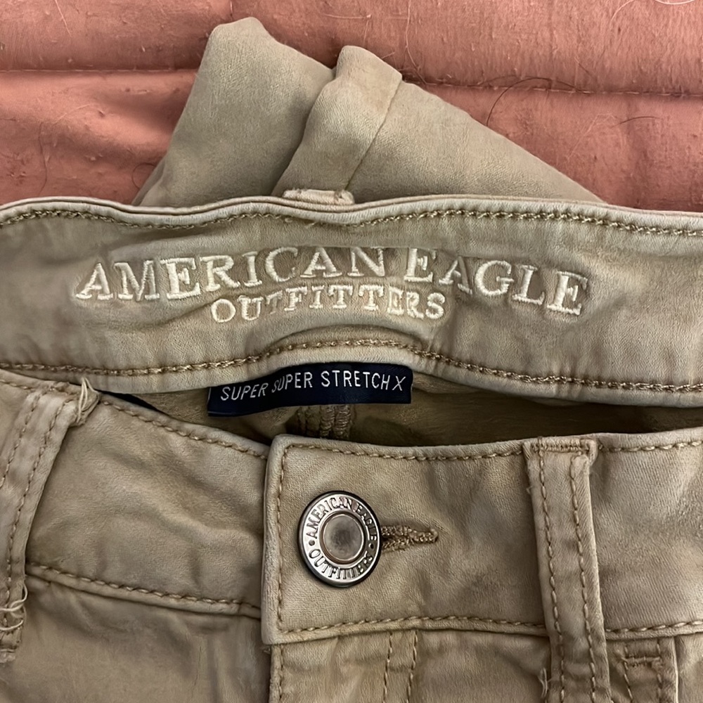 American Eagle Khaki Super Stretch Jeggings Size 10 LONG - Picture 2 of 2